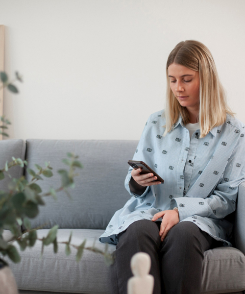 Sofa med mobil